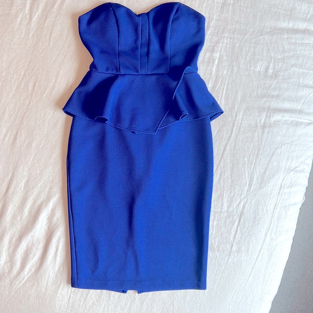 Strapless with peplum detail royal blue dress. Size 4